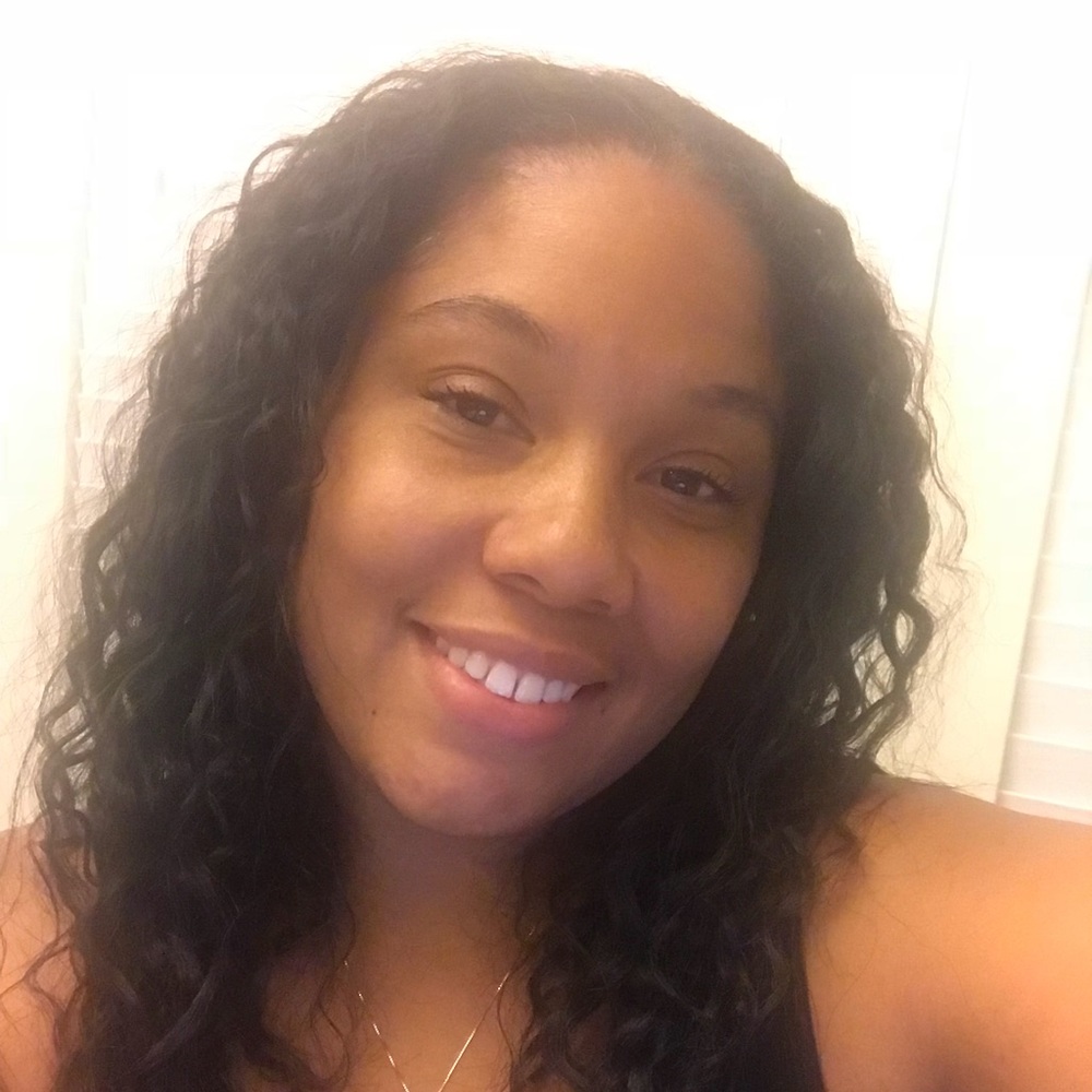 Meet your Posher, Dejuna